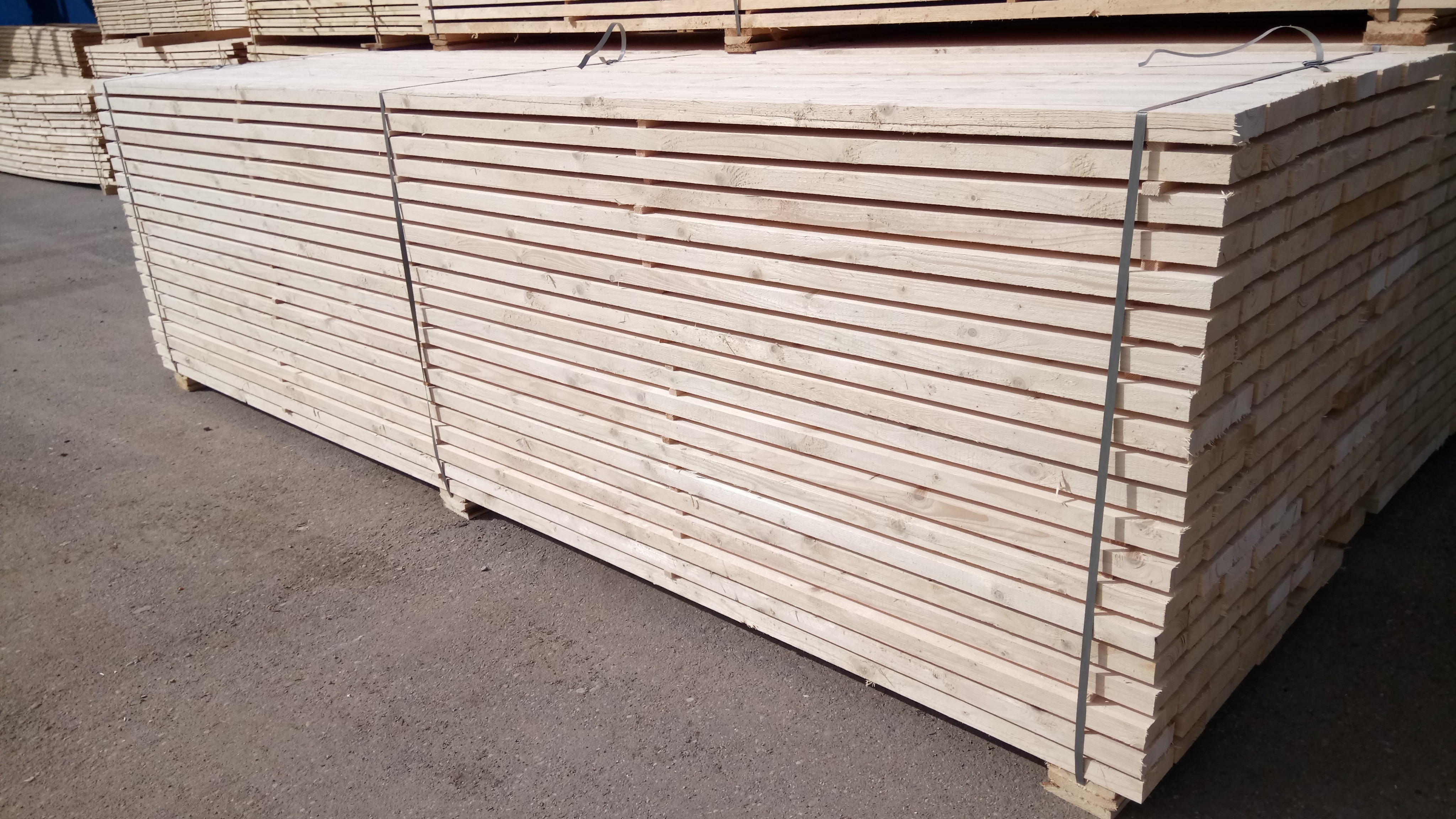 Доска обрезная 32x125x6000 мм, сорт 2, естественной влажности